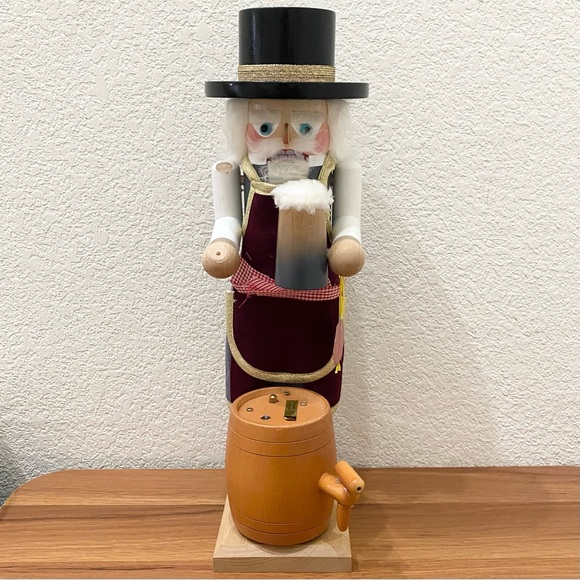 STEINBACH Volkskunst Germany  Brewmaster 17” Nutcracker Music Box MISSING CRATE - Picture 3 of 16